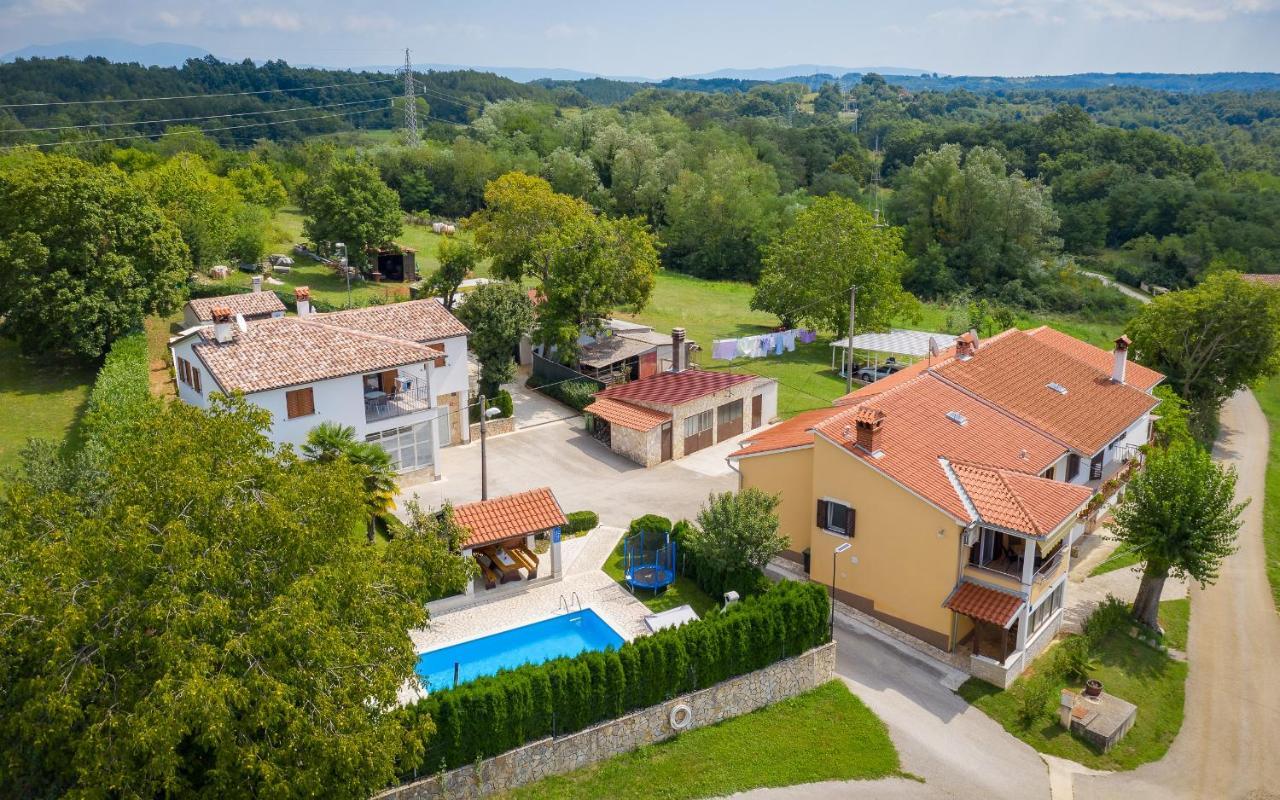Villa Semy Пазин Екстер'єр фото