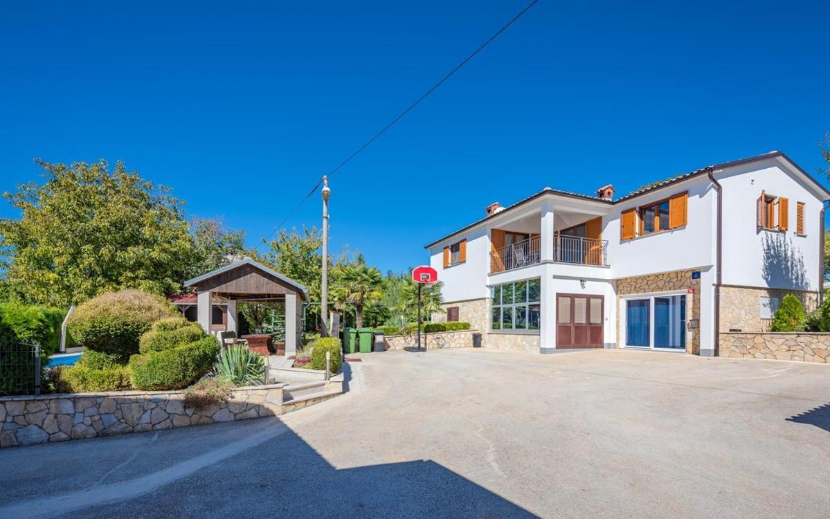 Villa Semy Пазин Екстер'єр фото