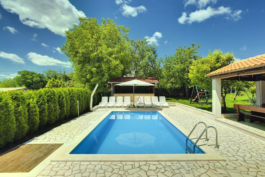 Villa Semy Пазин Екстер'єр фото